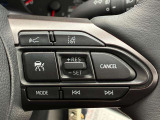 【レーダークルーズコントロール】前方の車両に合わせて加減速を自動制御するレーダークルーズコントロール。渋滞や高速道路での運転負担を軽減し、快適なドライブを提供します。