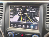 ●純正ナビ:一体感のあるナビは、高級感ある車内を演出してくれます。Bluetooth再生などオーディオ機能も充実しておりますので、運転もより楽しめます♪