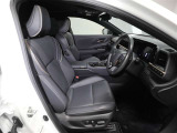 スタイリッシュな室内で運転もしやすいです♪使い勝手の良い配置も考えられています!!