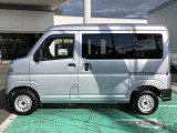 納車前にはプロのメカニックが点検、整備を行いますので安心してお乗り頂けます。