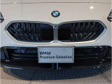 ☆BMWの代名詞とも言える【キドニーグリル】一目見ただけでBMW車であると認識できる確固たるアイコンとして存在感を放ちます☆