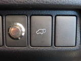 パワーバックドア装着車です。