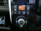 オートエアコン装備です。オートで空調を行ってくれるので車内は、とっても快適!だからドライブもさらに楽しい!