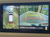 【パノラマモニター】専用のカメラにより、上から見下ろしたような視点で360度クルマの周囲を確認することができます☆死角部分も確認しやすく、狭い場所での切り返しや駐車もスムーズに行えます。
