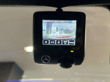 リバース連動型のバックカメラは、精度が良く、バックや縦列駐車もストレスなく止められます。カメラの性能も日々進化しており画質には私たちも驚かされます。ぜひ実車でのご確認をお願い致します!