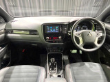 アウトランダー PHEV 2.4 ブラック エディション 4WD 