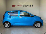 車両右側面からの写真になります。車をご覧になりたい時はお気軽に最寄りの店舗へご相談下さい。