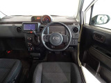 視界良好、操作しやすい運転席です。