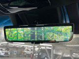 【デジタルインナーミラー】後席の大きな荷物や同乗者で後方が確認しづらい時でも安心!カメラが撮影した車両後方の映像をルームミラー内に表示。クリアな視界で状況の確認が可能です!