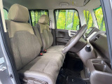 運転席シート廻りは使用感も少なく、良好な状態となっています。丁寧に使われていたことがよくわかりますね。