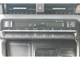 お好きな温度に設定すれば自動的に温度を調節、車内を快適空間に仕上げてくれます。