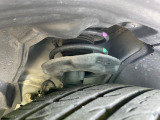 お車を安心してお乗りいただく為には、足回りの定期点検が欠かせません。サービスサポート(有償保証)では無料点検もご提供しており、安心のカーライフをお過ごしいただけるサポート体制が整っています。