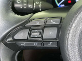 ステアリングスイッチ装備!運転しながら手元でオーディオの操作などができます。