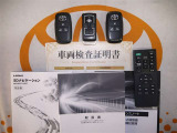 スマートキー&エンジンスターター&後席モニター用リモコン付。取扱説明書とメンテナンスノートもあります☆品質評価シート付いてます!トヨタ認定中古車ライト!!