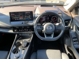 スポーティなデザインのメーターは視認性も良く運転が楽しくなります。