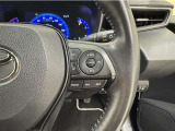 レーダークルーズコントロールを搭載しております。前車との距離をレーダーで測り一定の車間距離とスピードを保つとても便利な機能です。高速道路で楽に安心安全です!