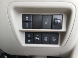 運転席廻り(右側)のスイッチ類(フォグランプ・両側電動スライドドア)