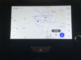 充実のオーディオ&ビジュアル機能にセンター通信型コネクティッドナビにも対応。詳細は販売店スタッフまでおたずねください。