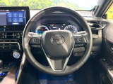 【純正革巻きステアリング】上質な革を使用することで、手にしっかり馴染みとても運転しやすいハンドルです♪