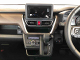 温度を設定すれば、自動で車内の温度管理をしてくれる優れものです♪ATミッションで運転楽々