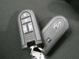 両側パワースライドドア付きだから、狭い駐車スペースなどでの 乗り降りラクラク!小さなお子さまのいるご家庭には嬉しい装備。