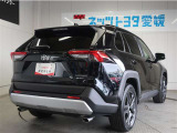 走りにこだわりながら収納力も持ち合わせたお車です。