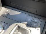 【 シートヒーター&シートエアコン 】寒い冬場はポカポカのシート、暑い夏場は涼しいシートで快適にドライブをお楽しみくださいませ♪