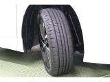 タイヤサイズ 205/55R17。