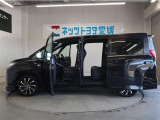 両側パワースライドドア付きだから、狭い駐車スペースなどでの 乗り降りラクラク!