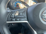 オーディオ等の操作ができるハンドルスイッチ付!手元で操作できるので運転中でも安心です☆