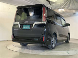 車検や点検・整備も大阪トヨペットにお任せください。お客様の快適なカーライフを長く安心サポートいたします。