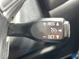 【クルーズコントロール】高速道路もラクラク走行。アクセルを離しても一定速度で走行ができ、長距離運転時の負担を軽減!加速・減速も簡単なスイッチ操作で調整できます。