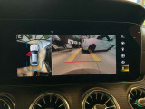 360&deg;カメラシステムを搭載し、車両周囲の状況をモニターで確認可能。パーキングアシストも備え、狭い場所での駐車や取り回しをサポートする充実した装備です。