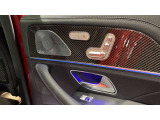 自動車保険に関しても、メルセデス・ベンツ専用のプログラムをご用意しております。飛び石や落下物などでのフロントガラスの修理が必要となった場合、最大で9万円分の補償を致します。