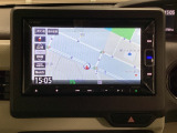 ナビゲーションはフルセグTV、インターナビ対応のGathers純正メモリーナビを搭載しています。Bluetoothオーディオ機能がありますので、スマートフォンなどの音楽も再生できます。