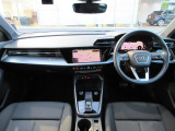 指定工場で車検までご対応可能。6ベイを完備したサービス工場を併設し、快適なAudiライフをサポートします。詳しくは0078-6002-900146中古車スタッフまで