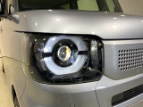 LEDヘッドライトで夜道も安心!