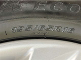 タイヤサイズは【195/60R16】