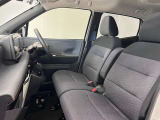 【車内ルームクリーニング済】専門スタッフにより車内はきれいにルームクリーニングを行っております。