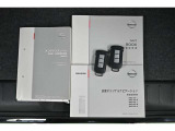 キーを取り出さずにドアを施錠&解錠。クルマの始動も可能です。
