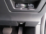 ETCももちろん搭載。いちいち料金所で停車する必要なんて当然ないです。スムーズにストレスなくドライブをお楽しみください。(※支払総額にセットアップ費用は含まれておりません。)