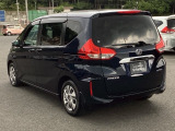 リアはプライバシーガラス付です。見た目もかっこいいですよね。また、太陽光を防ぐので冷房の効きを良くする効果もあるんです。エアコンを控えめにすれば燃費向上も見込めますよ。