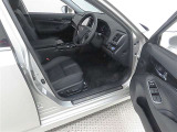 【禁煙車の定義】当店の定義・・・☆タバコ臭くない事☆コゲがない事☆灰皿等の喫煙器具が未使用の事 以上3項目をクリアした場合【禁煙車】と表示します。(現状を表しています。過去の事は、断定できません。)