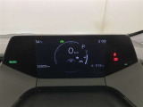 大きなデジタルメーターは見やすく、正確な速度を知ることができますよ。