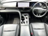 クラウンクロスオーバー 2.5 G アドバンスト レザー パッケージ E-Four 4WD 