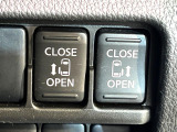 【両側パワースライドドア】スマートキーや運転席のスイッチで後席両側スライドドアの開閉が可能♪電動だから力を入れてドアを開ける必要が無く、小さなお子様でも簡単に開け閉めでき快適です♪