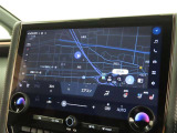 メーカー装着の14インチディスプレイオーディオを装備しております。