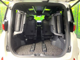 普段のお買い物や通勤、送迎等に十分な荷室スペースを確保しております。セカンドシートを倒すと、大きな荷物の積載も可能です♪