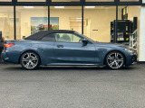 BMWを熟知したメカニックによる、360度の納車前点検。ドイツ本国と同様の教育・訓練を受けたメカニックが徹底的に点検、整備した後にお客様にお引渡しします。