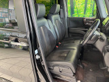 運転席シート廻りは使用感も少なく、良好な状態となっています。丁寧に使われていたことがよくわかりますね。